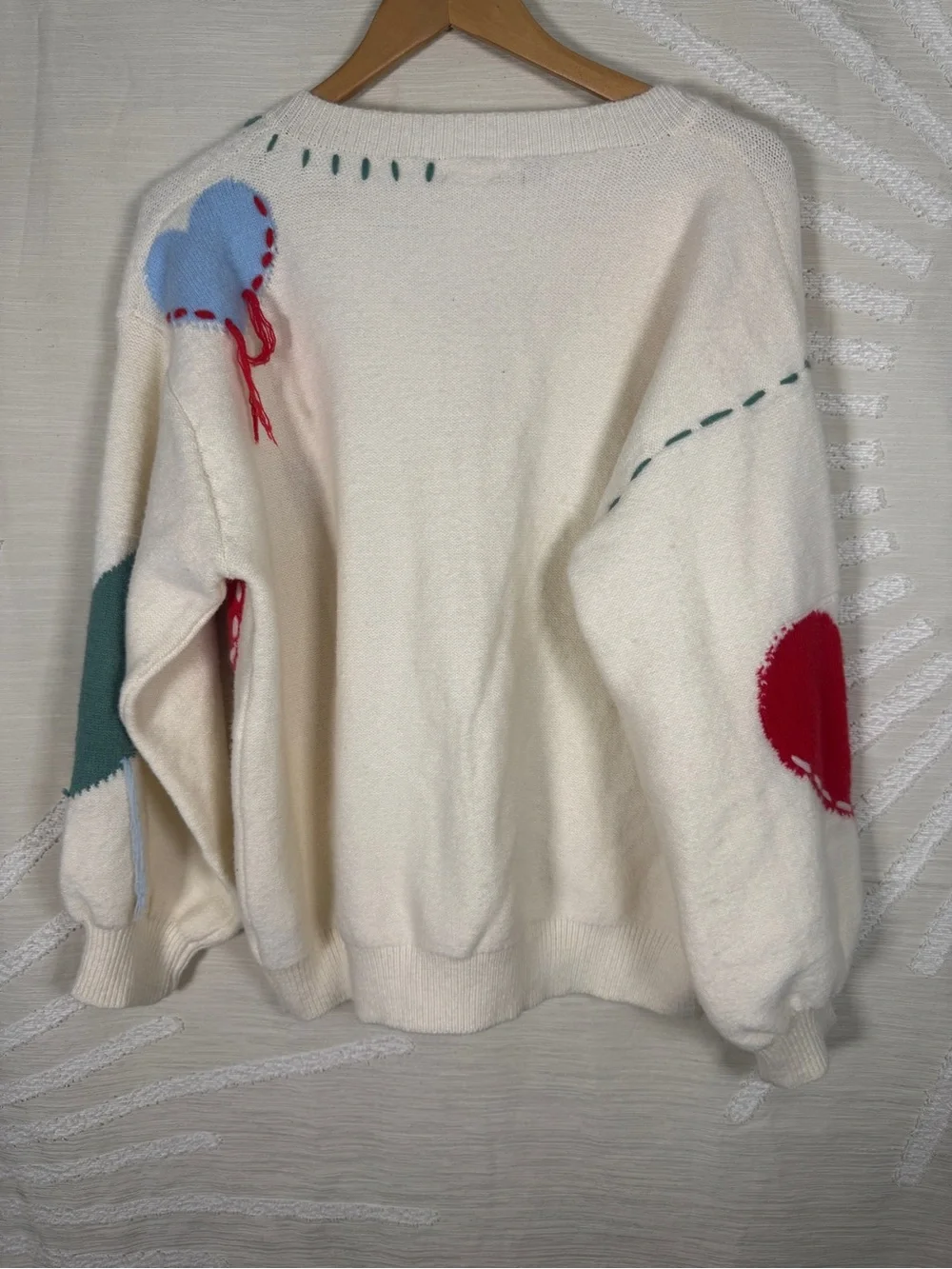 POL Women’s Small Cream Heart Appliqué Whipstitch Oversized V-Neck Sweater - Picture 3 of 7